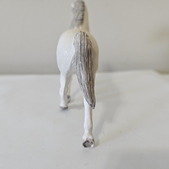 Schleich Holsteiner mare - Horse Club - 13858 - Picture 4 of 7